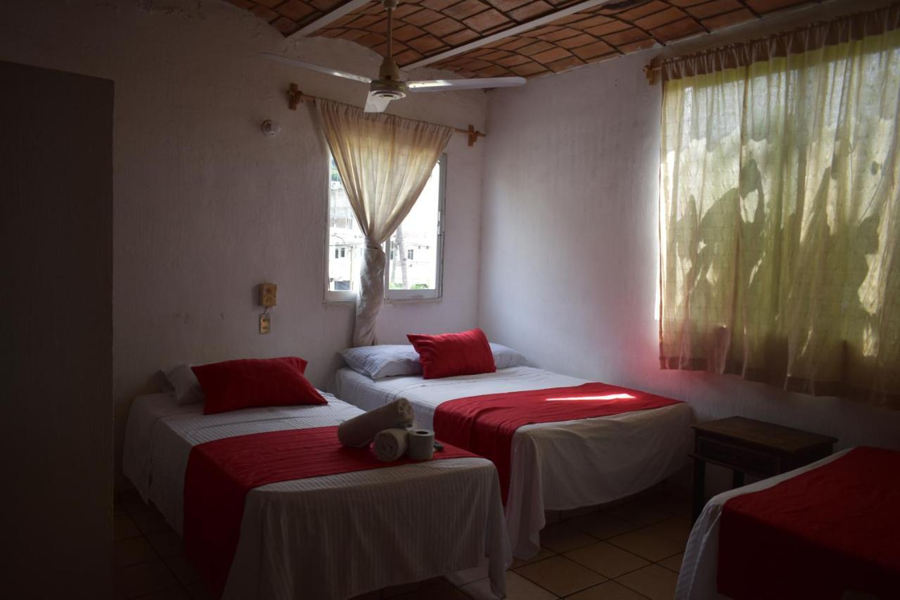 Hotel Y Bungalows Islas Careyes Лос Аяла Екстериор снимка