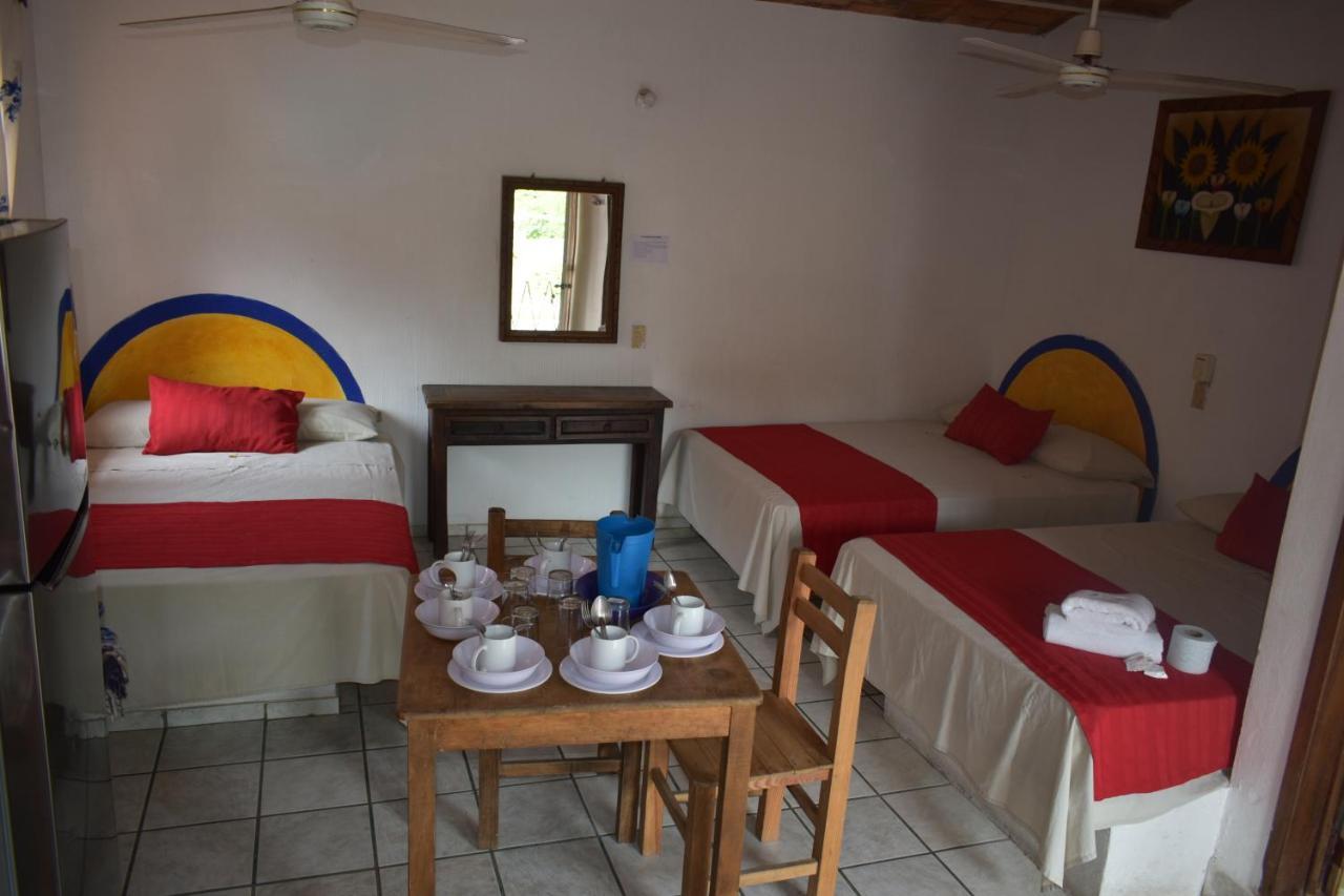 Hotel Y Bungalows Islas Careyes Лос Аяла Екстериор снимка