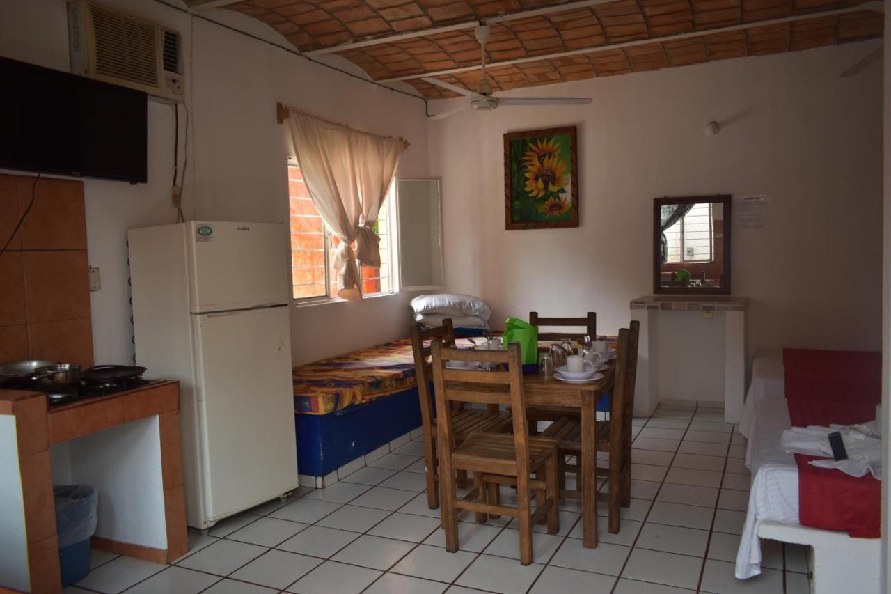 Hotel Y Bungalows Islas Careyes Лос Аяла Екстериор снимка
